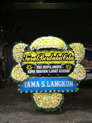 Papan Bunga Duka di Plosogaden